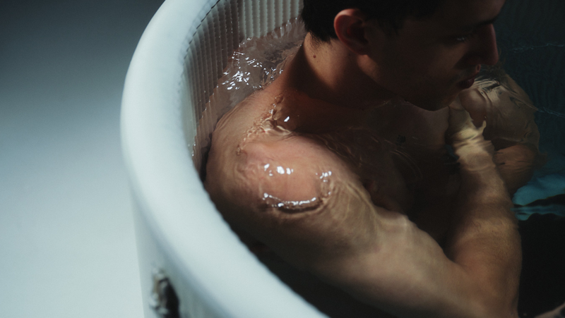 Can Cold-Plunges Strengthen the Immune System and Reduce the Chances of Getting Sick?